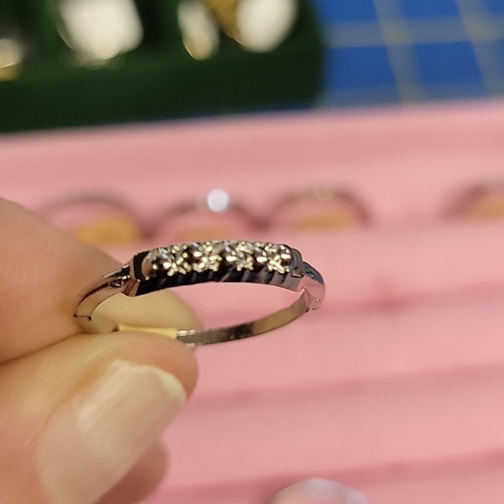 Design Silver Tone Ring